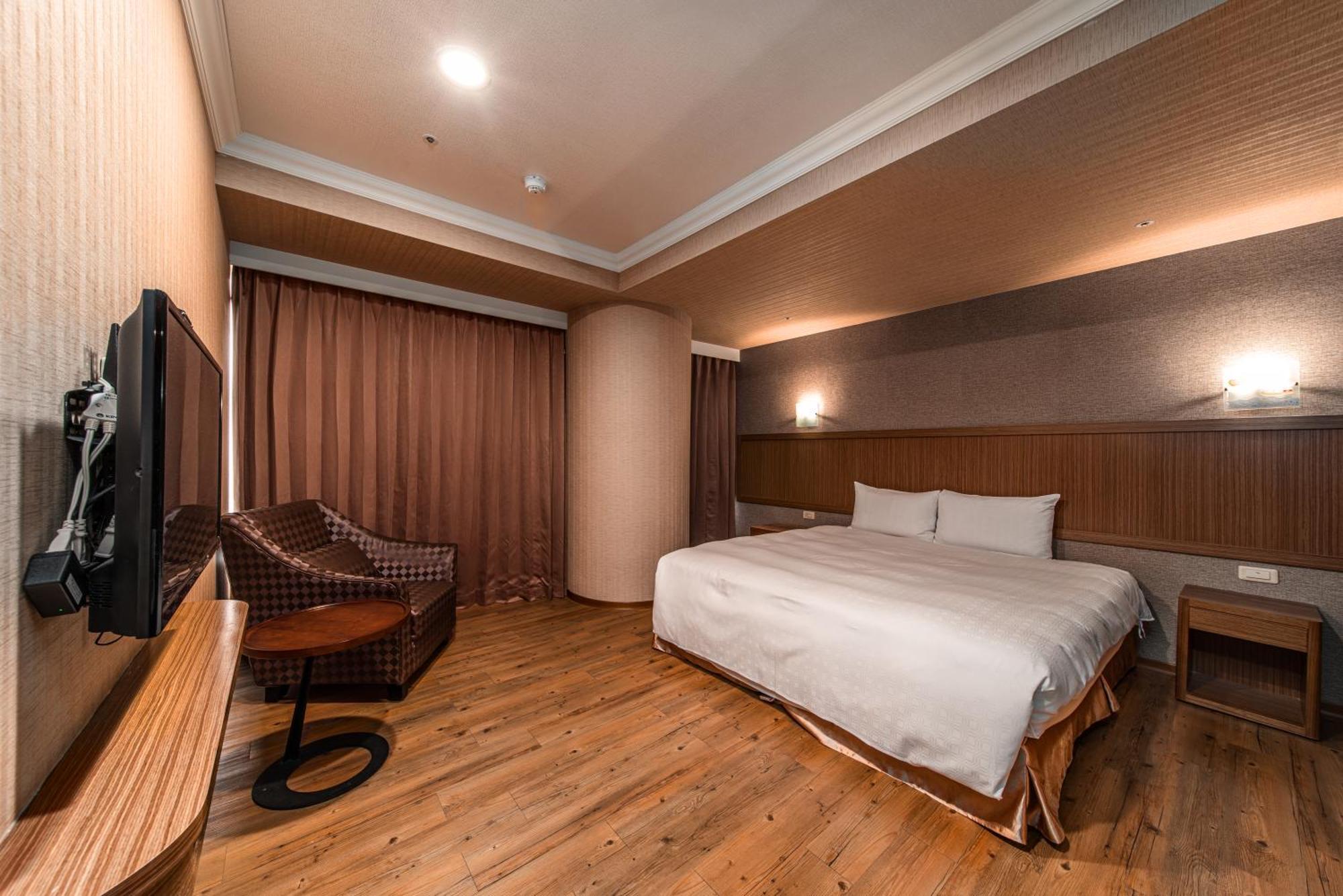 Fish Hotel-Pingtung מראה חיצוני תמונה