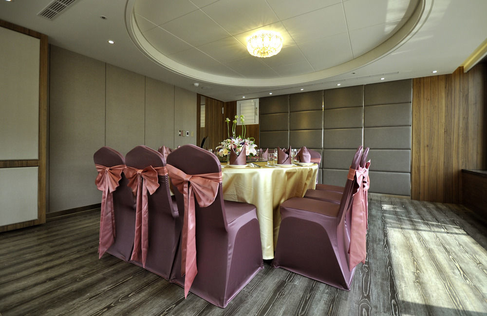 Fish Hotel-Pingtung מראה חיצוני תמונה