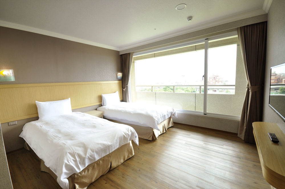 Fish Hotel-Pingtung מראה חיצוני תמונה